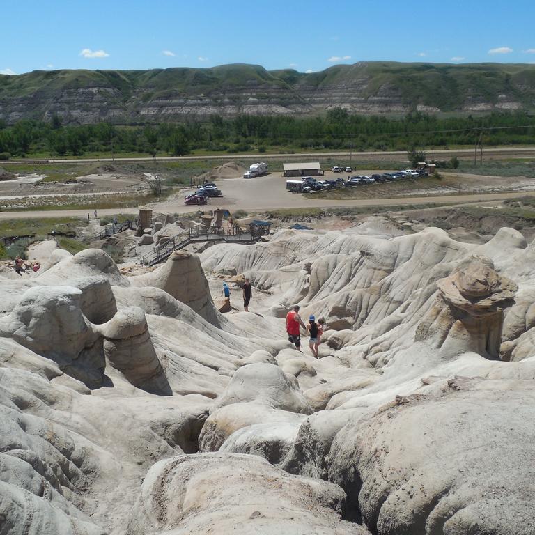 Dinosaur Trail Rv Resort & Cabins Drumheller Buitenkant foto